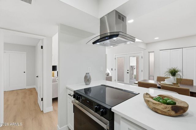 930 S DOBSON Road 83, Mesa, AZ 85202