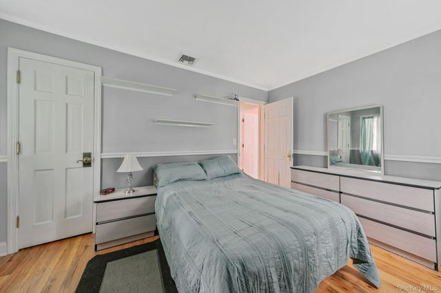 26 Heritage Place S, Nesconset, NY 11767