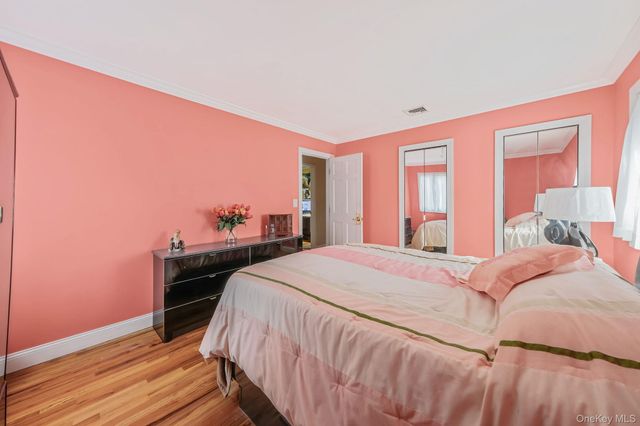 26 Heritage Place S, Nesconset, NY 11767