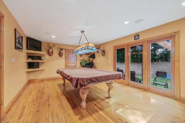 26 Heritage Place S, Nesconset, NY 11767
