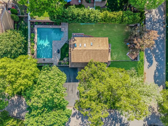 26 Heritage Place S, Nesconset, NY 11767