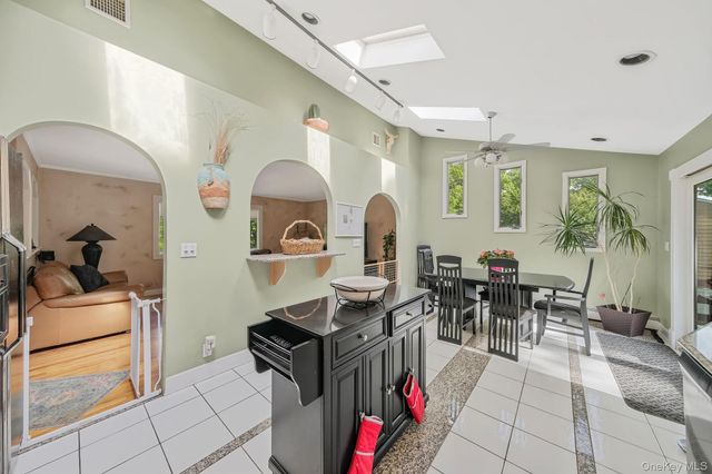 26 Heritage Place S, Nesconset, NY 11767