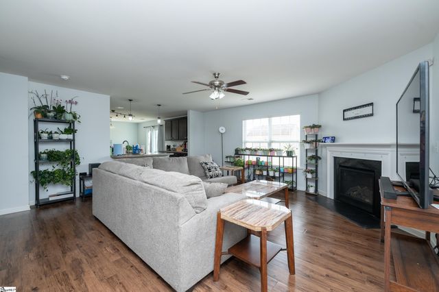 611 Willow Bank Landing, Moore, SC 29369