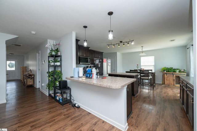 611 Willow Bank Landing, Moore, SC 29369