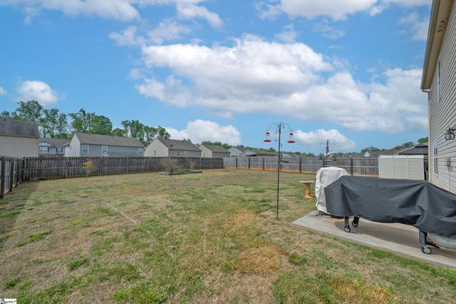 611 Willow Bank Landing, Moore, SC 29369