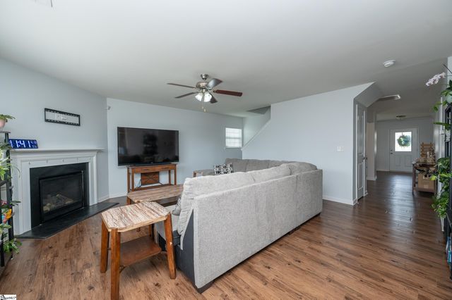 611 Willow Bank Landing, Moore, SC 29369