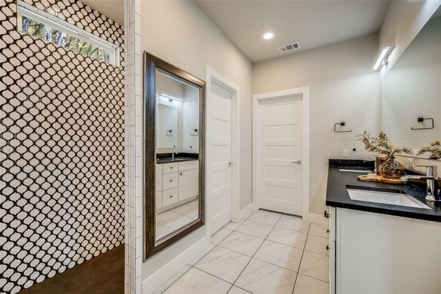 20702 Post Oak DR, Lago Vista, TX 78645