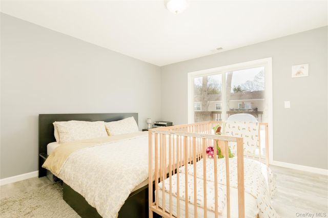 266 Lake Point Circle 266, Middle Island, NY 11953