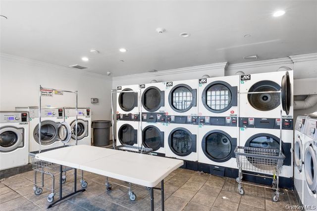 266 Lake Point Circle 266, Middle Island, NY 11953