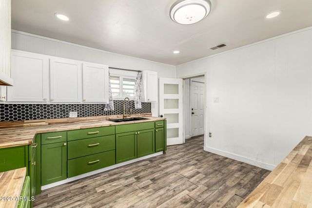 2811 W PIMA Street, Phoenix, AZ 85009