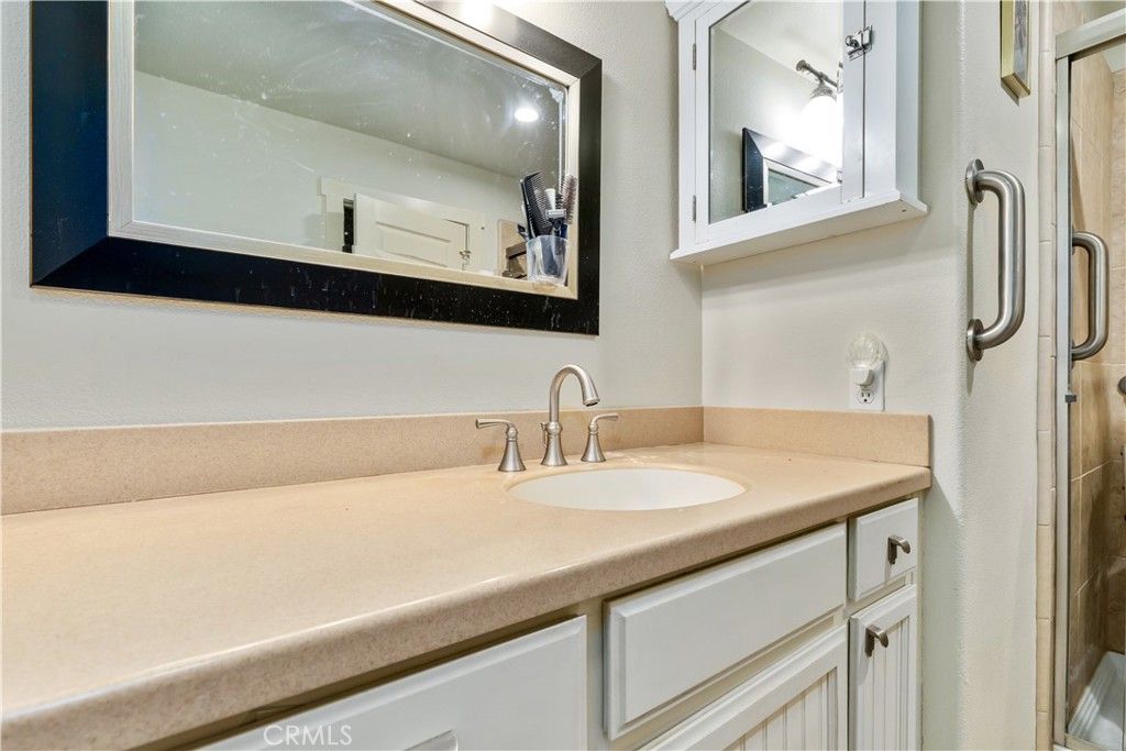 Image 18 of property listing at 2646 Oak Shores, Bradley, CA 93426