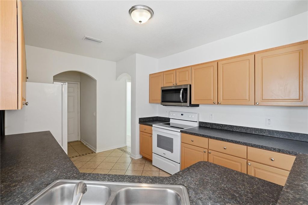 Image 19 of property listing at 4155 DAY BRIDGE PLACE, Ellenton, FL 34222