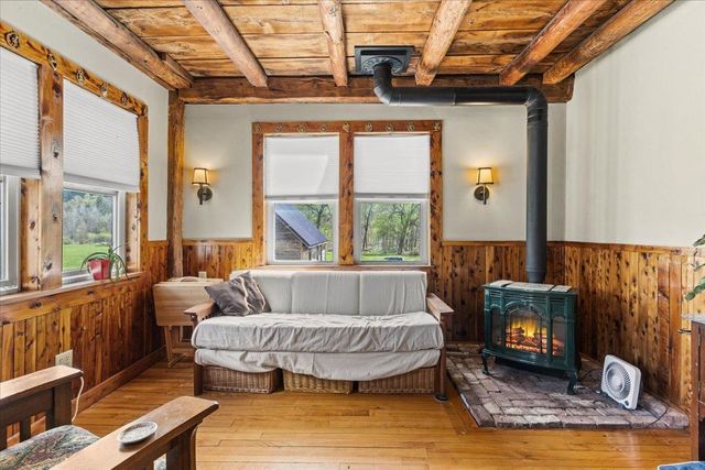 198 River Road, Underhill, VT 05489