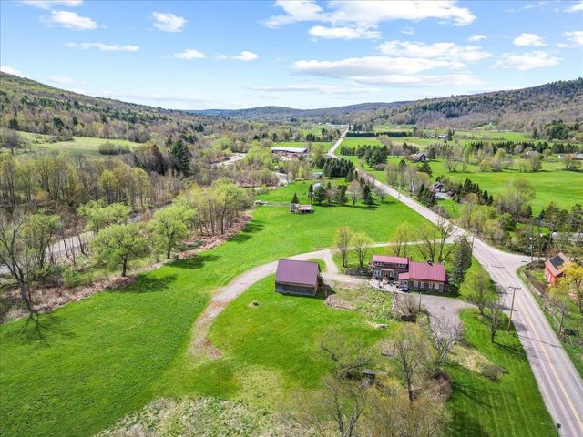 198 River Road, Underhill, VT 05489