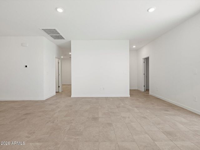 2424 E ENANTIO Road, San Tan Valley, AZ 85143