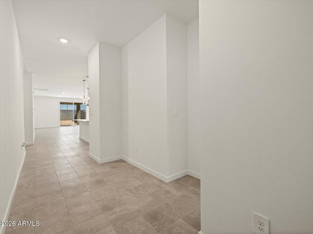 2424 E ENANTIO Road, San Tan Valley, AZ 85143