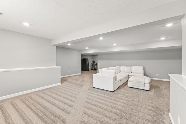 20355 Gateway Drive, Lakeville, MN 55044