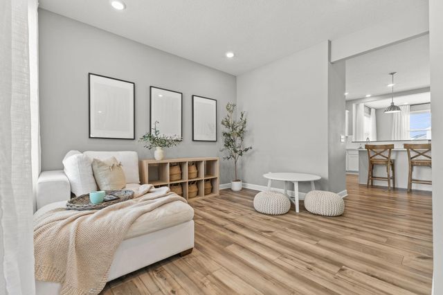 20355 Gateway Drive, Lakeville, MN 55044