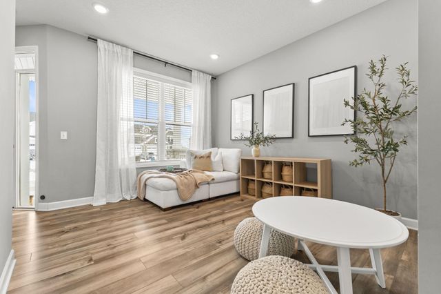 20355 Gateway Drive, Lakeville, MN 55044