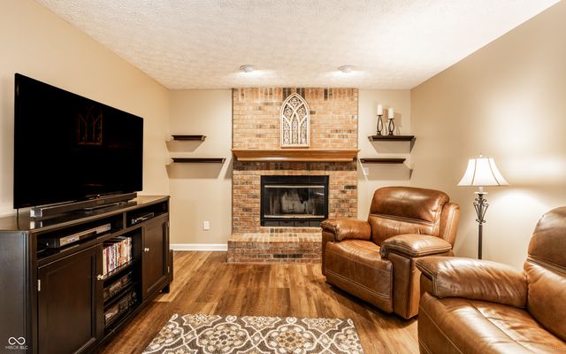 486 Hyannis Drive, Avon, IN 46123