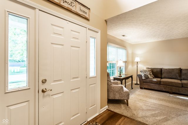 486 Hyannis Drive, Avon, IN 46123