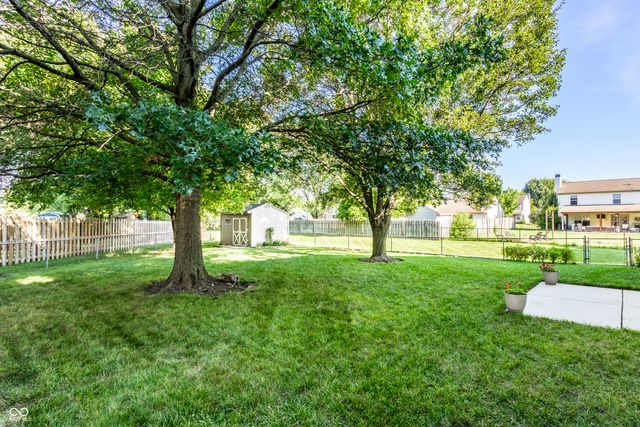 486 Hyannis Drive, Avon, IN 46123