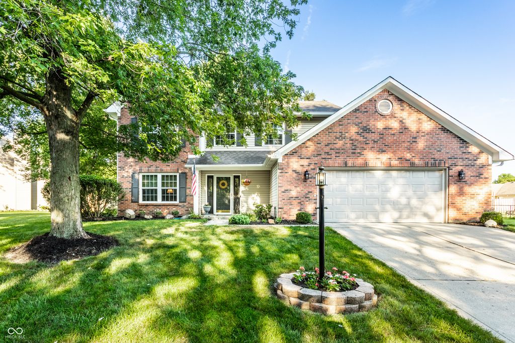 486 Hyannis Drive, Avon, IN 46123