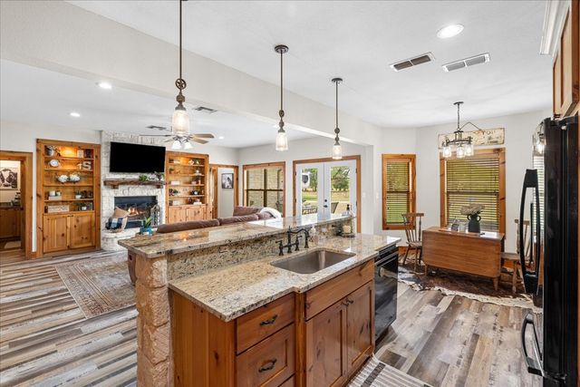 7303 S US Highway 287, Corsicana, TX 75109