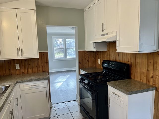 14974 Groesbeck Street, Grand Haven, MI 49417