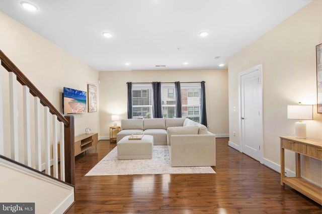20566 MILBRIDGE TER, Ashburn, VA 20147