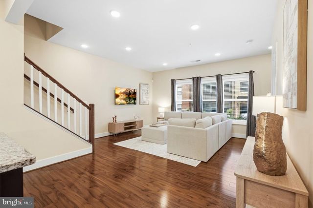 20566 MILBRIDGE TER, Ashburn, VA 20147