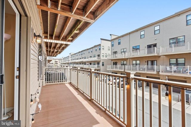 20566 MILBRIDGE TER, Ashburn, VA 20147