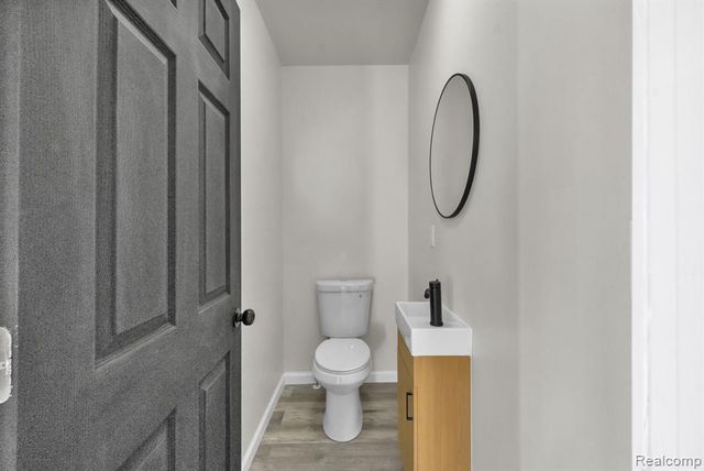 2575 Harding Street, Detroit, MI 48214