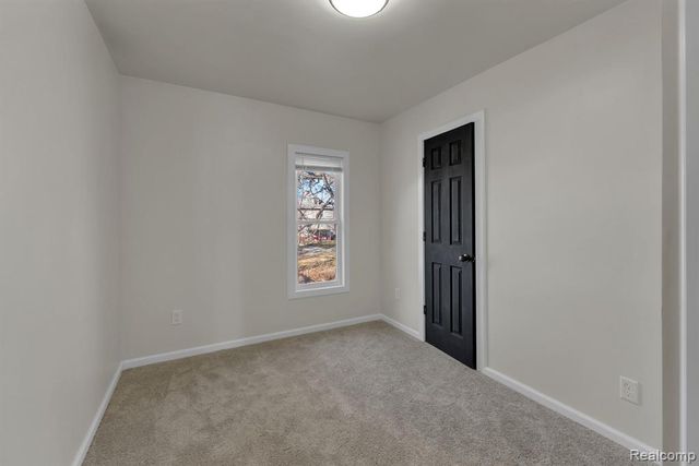 2575 Harding Street, Detroit, MI 48214