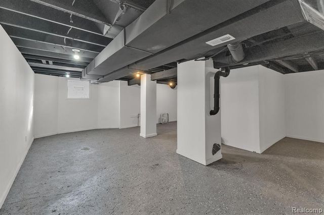 2575 Harding Street, Detroit, MI 48214