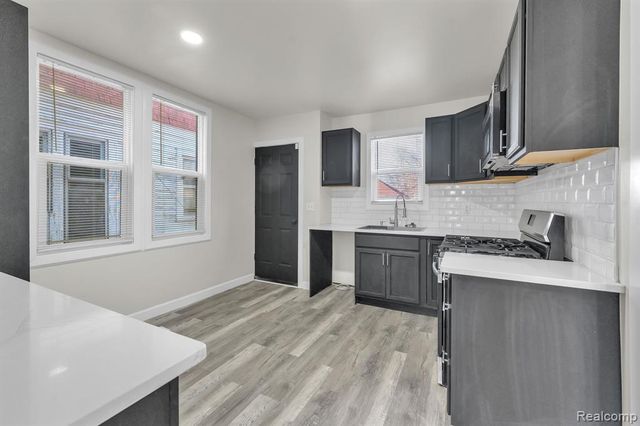 2575 Harding Street, Detroit, MI 48214