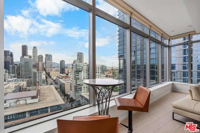 1155 S Grand Avenue 2109, Los Angeles, CA 90015