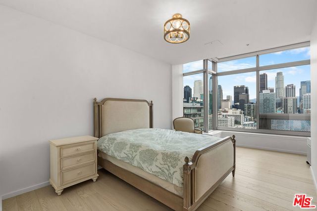 1155 S Grand Avenue 2109, Los Angeles, CA 90015