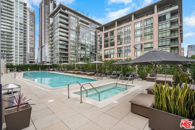 1155 S Grand Avenue 2109, Los Angeles, CA 90015