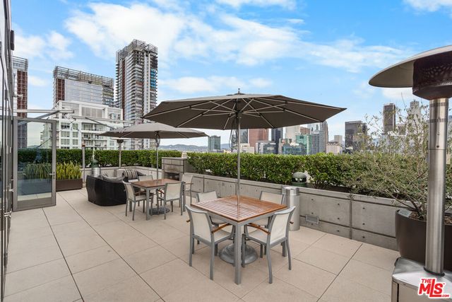 1155 S Grand Avenue 2109, Los Angeles, CA 90015