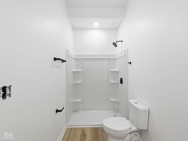 809 Hutchins Avenue, Columbus, IN 47201