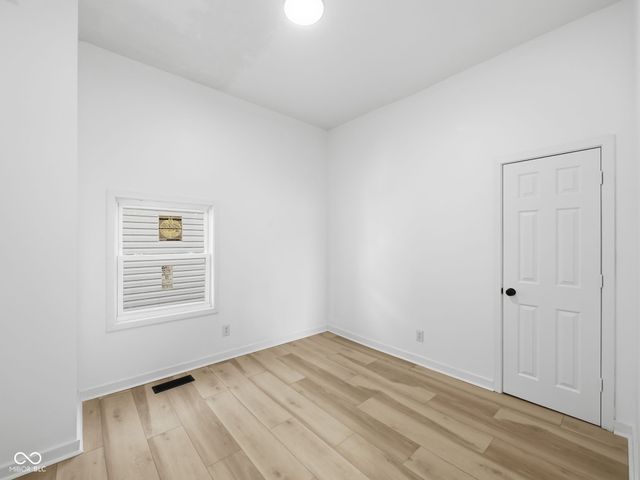 809 Hutchins Avenue, Columbus, IN 47201