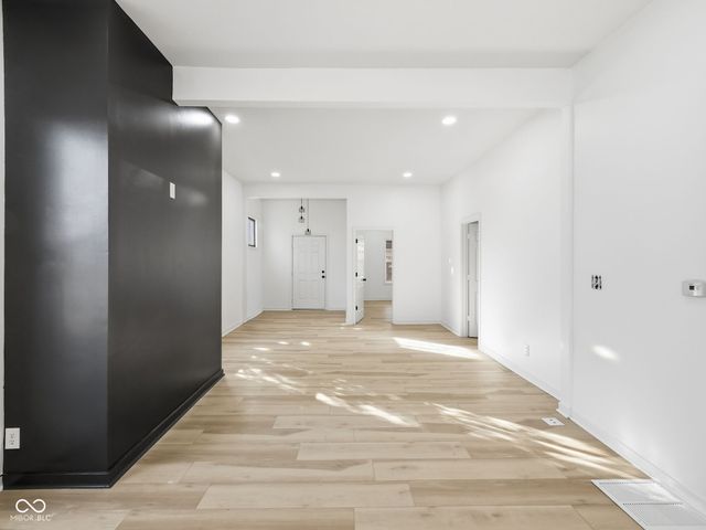 809 Hutchins Avenue, Columbus, IN 47201