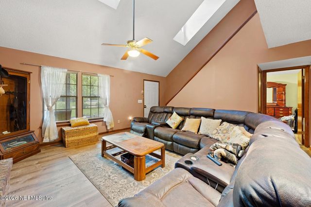3087 S DEER Avenue, Middleburg, FL 32068