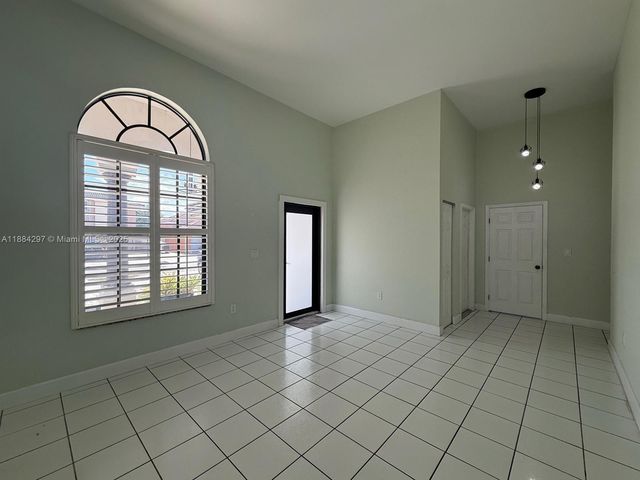 3461 SW 154th Ct, Miami, FL 33185