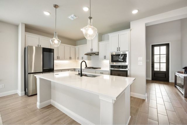 1213 Haggetts Pond Rd, Forney, TX 75126