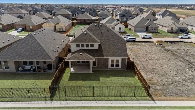 1213 Haggetts Pond Rd, Forney, TX 75126