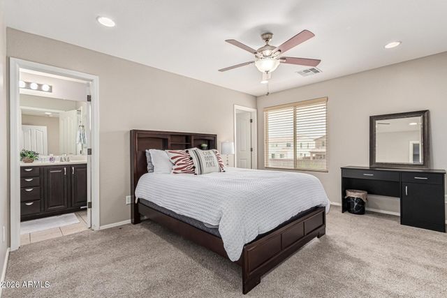 7657 S DEBRA Drive, Gilbert, AZ 85298