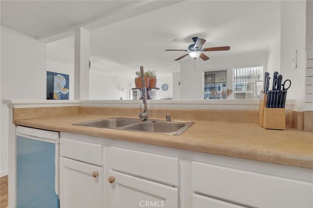 300 E Chestnut 205, Santa Ana, CA 92701