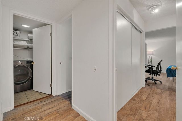 300 E Chestnut 205, Santa Ana, CA 92701